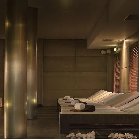 Hotel Your &