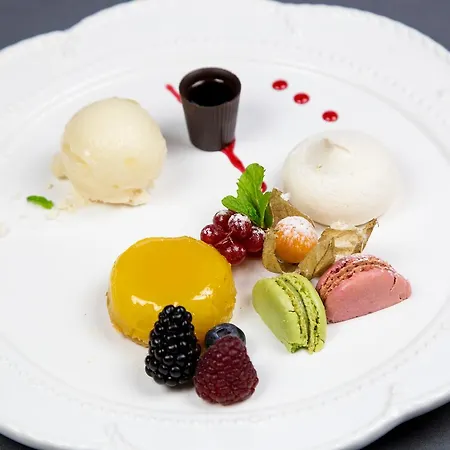 Your & Hotel Alcobaca