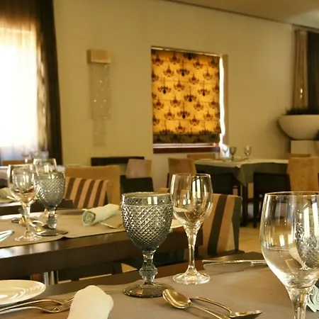 Otel Your & Alcobaça