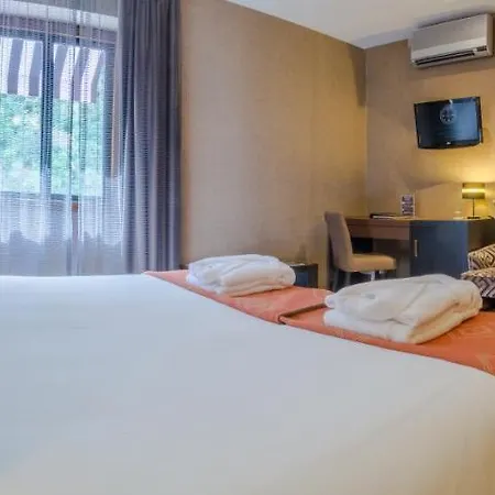 Your & Hotel Alcobaca