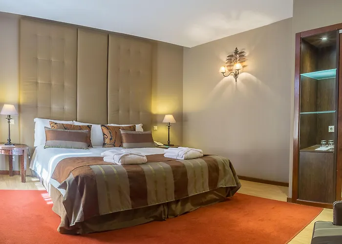 Отель Your & Алкобаса