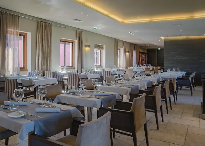 Your & Отель Алкобаса