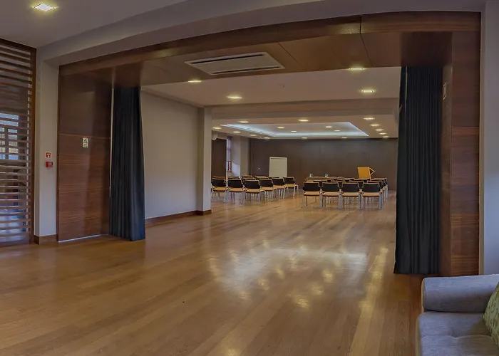 Отель Your & Алкобаса