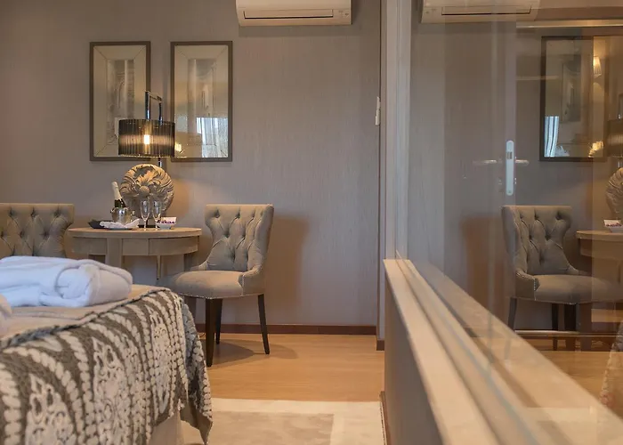 Your & Отель Алкобаса