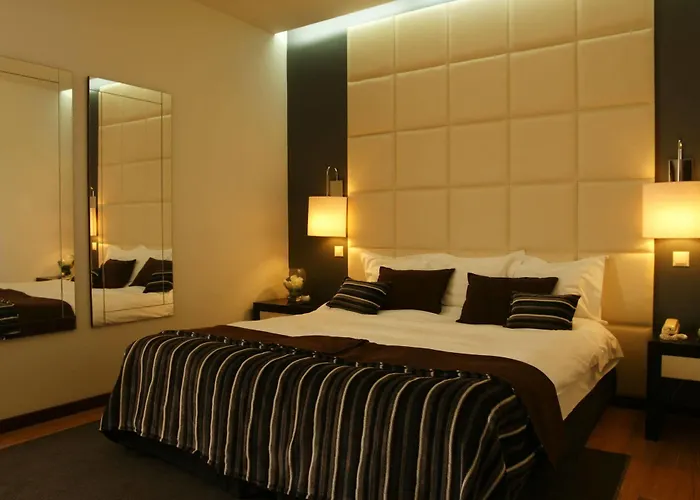 Otel Your & 4*